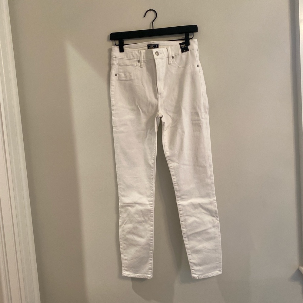 Abercrombie and Fitch White Simone High Rise Super Skinny Jeans